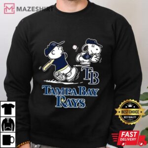 Peanuts Charlie Brown And Snoopy Playing Baseball Tampa Bay Rays sweatshirt