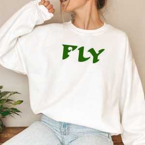 1.Women white sweatshirt