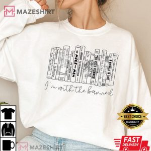 Im With The Banned Reading Lovers T Shirt 1