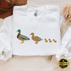 Duck Cute Mallard Duck Family Embroidered Sweatshirt (3)