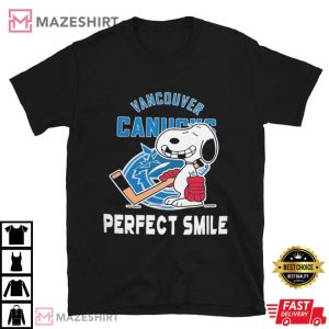 Vancouver Canucks Snoopy Perfect Smile T Shirt (1)