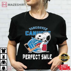 Vancouver Canucks Snoopy Perfect Smile T Shirt (3)