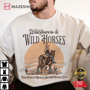 Wildflowers and Wild Horses Lainey Wilson T Shirt (1)