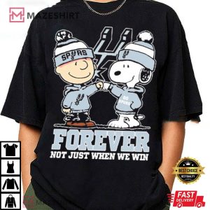 San Antonio Spurs Snoopy Fist Bump Charlie Brown T Shirt (1)