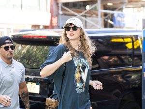 Taylor Swift tee shirt