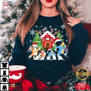 Bluey Family Abbey Road Merry Christmas T Shirt (1)