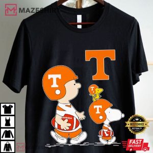 Tennessee Volunteers Football Charlie Brown And Snoopy Walking T Shirt (4)