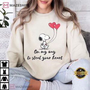Snoopy On My Way To Steal Your Heart Valentines Day T Shirt (4)