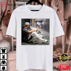 Jalen Hurts Eagles Super Bowl Champions Trophy Cigarette Sitting on Floor T Shirt (2) Mazeshirt