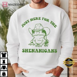 St. Patrick's Day Just Here For The Shenanigans Funny Frog T Shi (4)