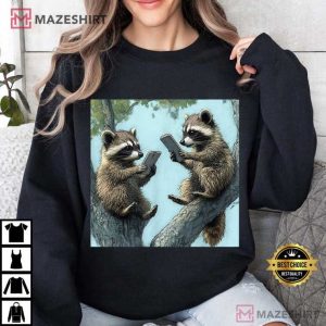 Animal Lovers Cute Baby Raccoon Texting Adorable Wildlife T Shirt (2)