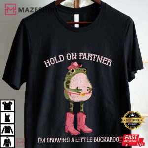 Frog Hold On Partner I'm Growing A Little Buckaroo Cowboy Baby T Shirt (5)