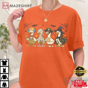 Halloween Goose Trick Or Treat Funny Spooky Season T-Shirt
