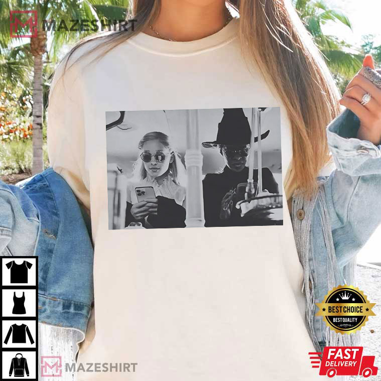 Wicked Elphaba And Glinda Movie Retro Photo Musical T-Shirt Wicked Elphaba And Glinda Movie Retro Photo Musical T-Shirt