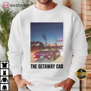 Travis Kelce And Taylor Swift The Getaway Car T Shirt (1)