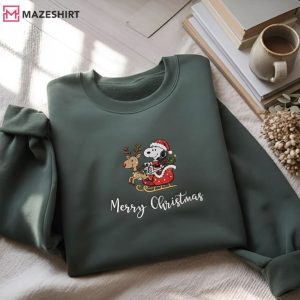 Snoopy Peanuts Cute Christmas Embroidered Sweatshirt (4)