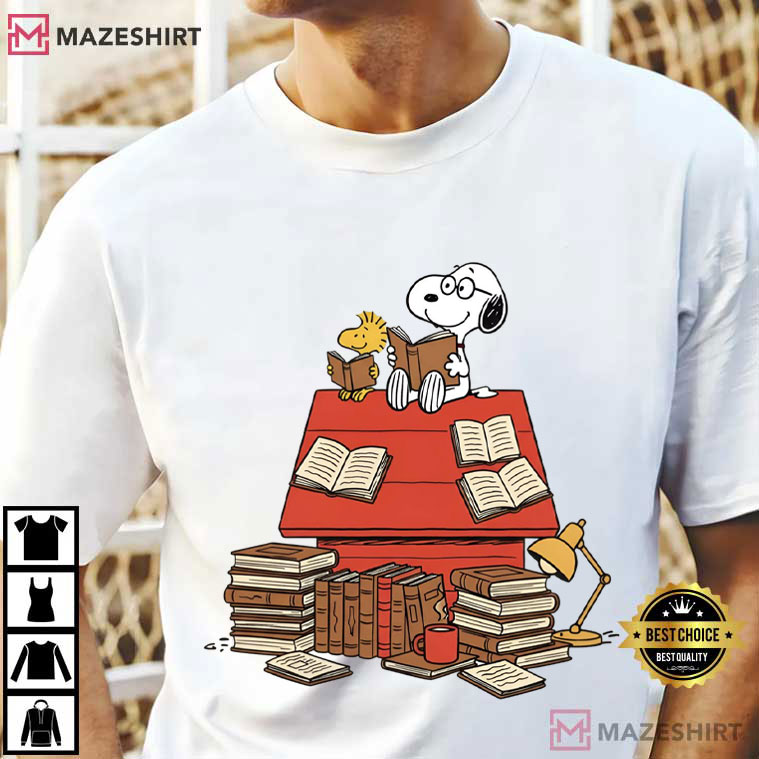 Book Lover Snoopy Reading Book Cute Librarian T-Shirt