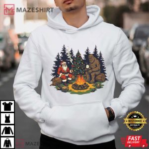 Santa And Sasquatch Funny Bigfoot Christmas T Shirt (3)