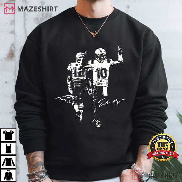 Drake Maye And Tom With Signature Football Vintage T-Shirt Drake Maye And Tom With Signature Football Vintage T-Shirt