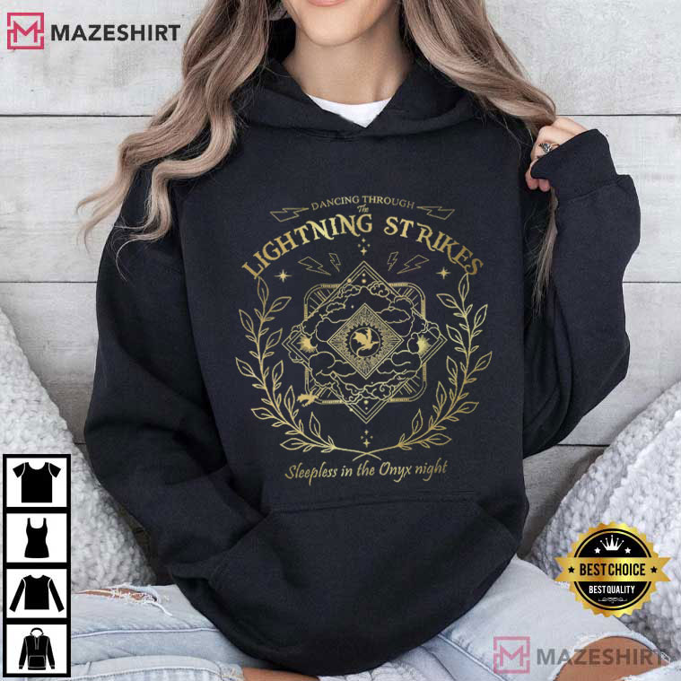 Onyx Storm Dancing Through The Lightning Strikes Fourth Wing T-Shirt Onyx Storm Dancing Through The Lightning Strikes Fourth Wing T-Shirt