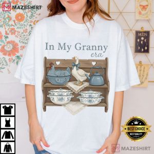 In My Granny Era Digital Vintage Goose Kitchen Shelf Art T Shirt (2)
