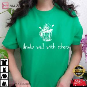 Drinks Well With Others Leprechaun Beer St Patrick's Day T Shirt (2)
