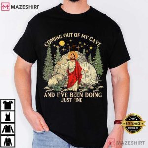 Jesus Coming Out Of My Cave Funny Easter Sunday T Shirt (1)