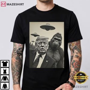 Trump Bigfoot Selfie With UFO Funny Anti Trump T Shirt (4)