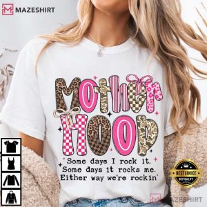 Motherhood Retro Leopard Print Mom Life T Shirt (1)