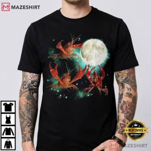 Three Crawfish Howling To The Moon Funny T Shirt (1)