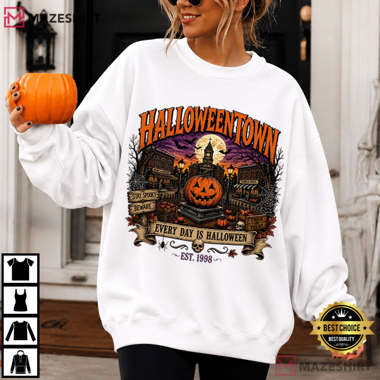 Halloween Fall Halloweentown Pumpkin Village Vintage T-Shirt Halloween Fall Halloweentown Pumpkin Village Vintage T-Shirt