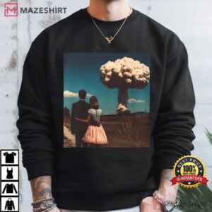 Couple Watching Nuclear Mushroom Cloud Retro T Shirt (2)