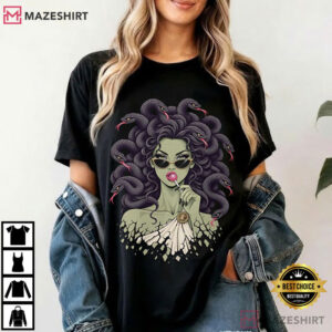 Medusa Lollipop Sunglasses Snake Vintage Greek Mythology Halloween T-Shirt