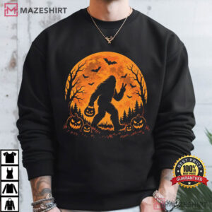 Halloween Bigfoot Sasquatch Pumpkin Orange Moon Bats T Shirt (3)