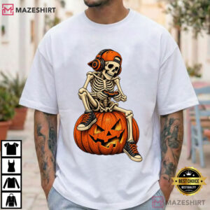 Skeleton Gamer Pumpkin Funny Halloween Gaming T Shirt (1)